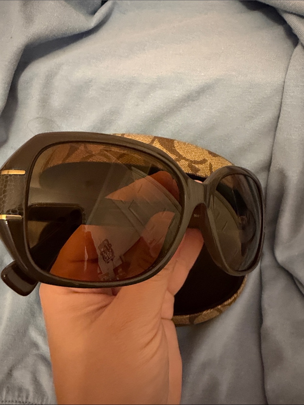 Coach Sunglasses - Picture 3 of 4